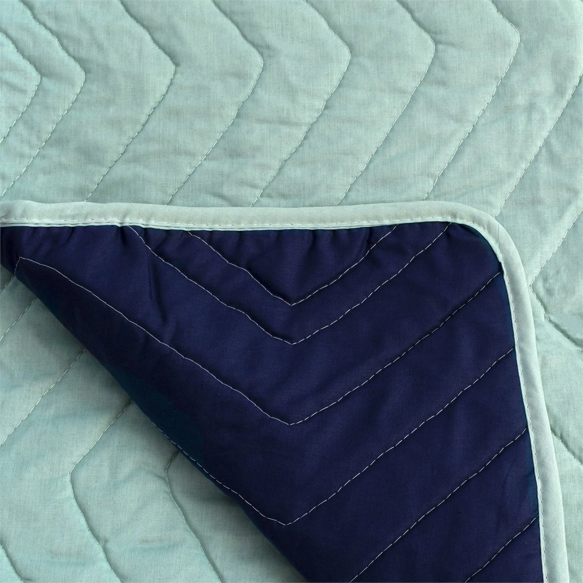 Basic Arista Colcha Cama 80/90 (180x260 Cm) Verde 4 Basic Arista Colcha Cama 80/90 (180x260 Cm) Verde - Imagen 4