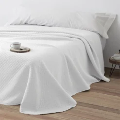 Vipalia - Colcha Bouti Pique 30% Algodón - 70% Poliester. Modelo Silver Cama 90 Cm - 180x260 Cm, Color Blanco/Marfil -Outlet Colcha Viva Tienda a9a34a5993f6d8357738a6552825b8c930f703da a872aa690c234766a62ec0a8ffd40ec8