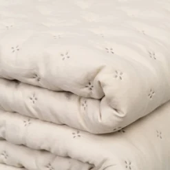 Colcha 230 X 280 Cm Beige Rojo Oscuro -Outlet Colcha Viva Tienda ba01e781db8ea469ec9afb2262250b6de48ae4b0 58753e73e4534eb1a6b0972b4b55cbf3