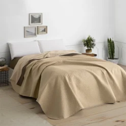 Vipalia Colcha Bouti Verano. Colcha Cama 90 Primavera Y Entretiempo. Colchas Cubre Cama Fina Individual Matrimonio Reversible Acolchada Rombos. 180x260 Cm. Color Beige. -Outlet Colcha Viva Tienda e8e61cc034e606f665a0b515a9afbe6fd8d637b2 ecc6e7e5eaa34f5995e5fb5b2153eddf